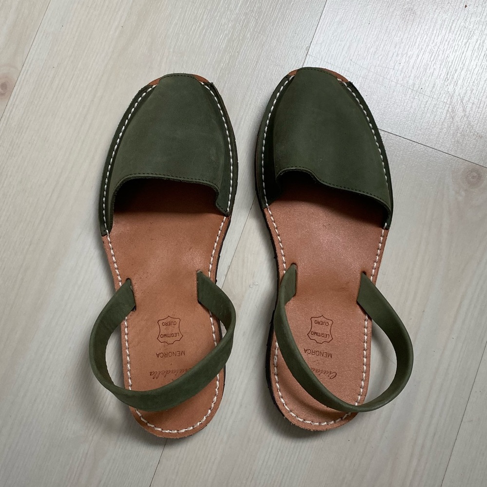 Menorcan Avarcas in Green Khaki Nubuck Leather